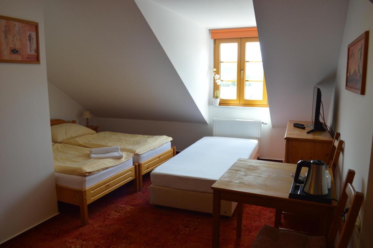 Pension U Kostela Frymburk nad Vltavou Exterior foto