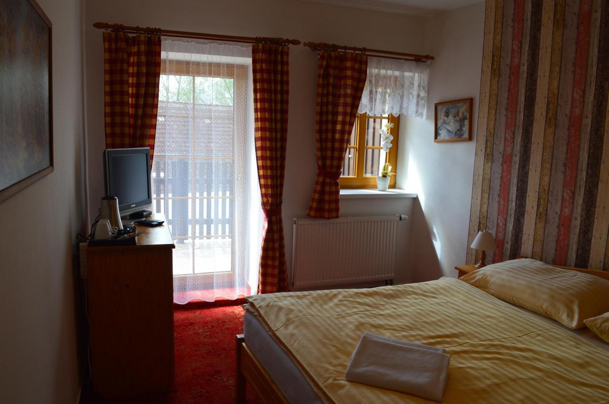 Pension U Kostela Frymburk nad Vltavou Exterior foto