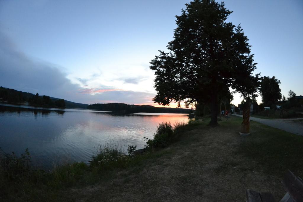 Pension U Kostela Frymburk nad Vltavou Exterior foto